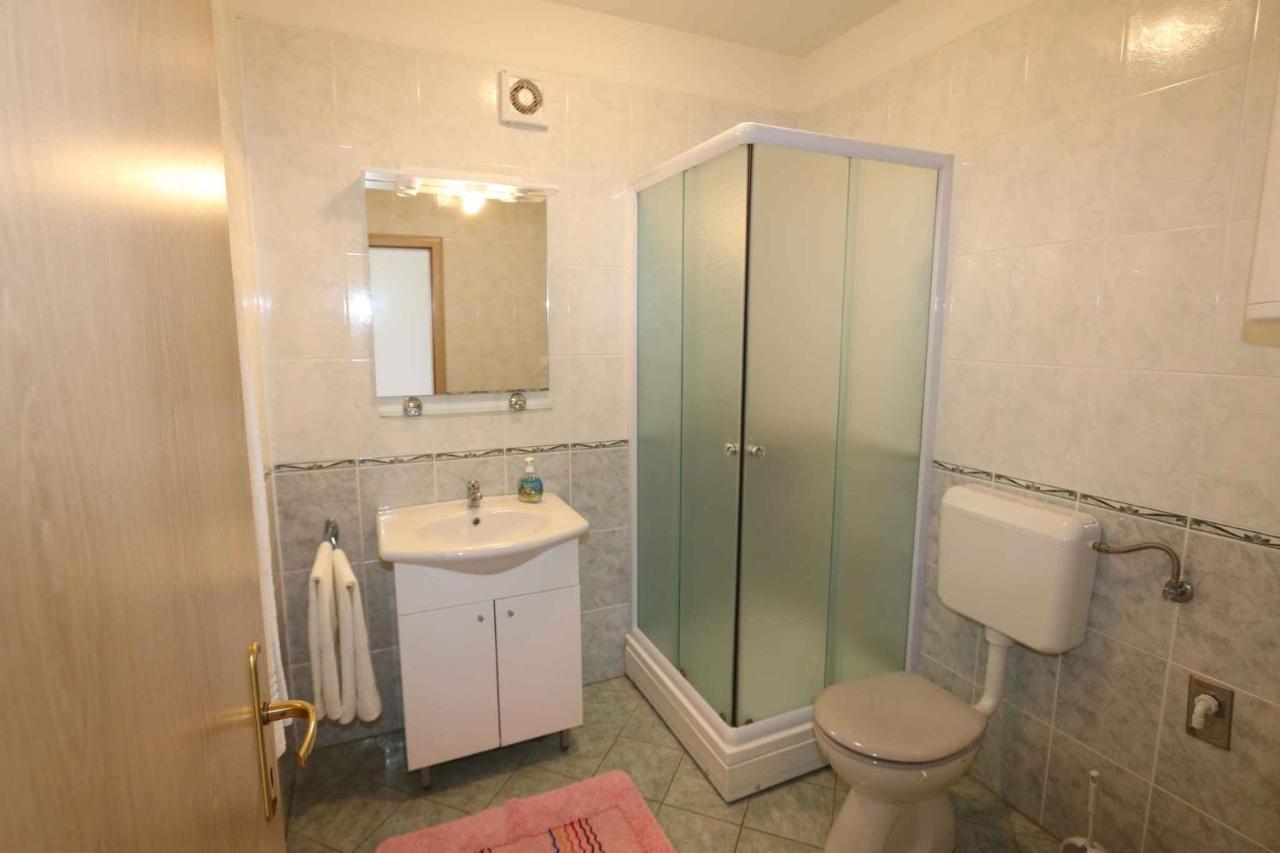 Apartments In Silo/Insel Krk 13430 외부 사진