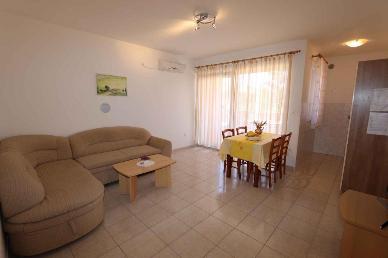 Apartments In Silo/Insel Krk 13430 객실 사진